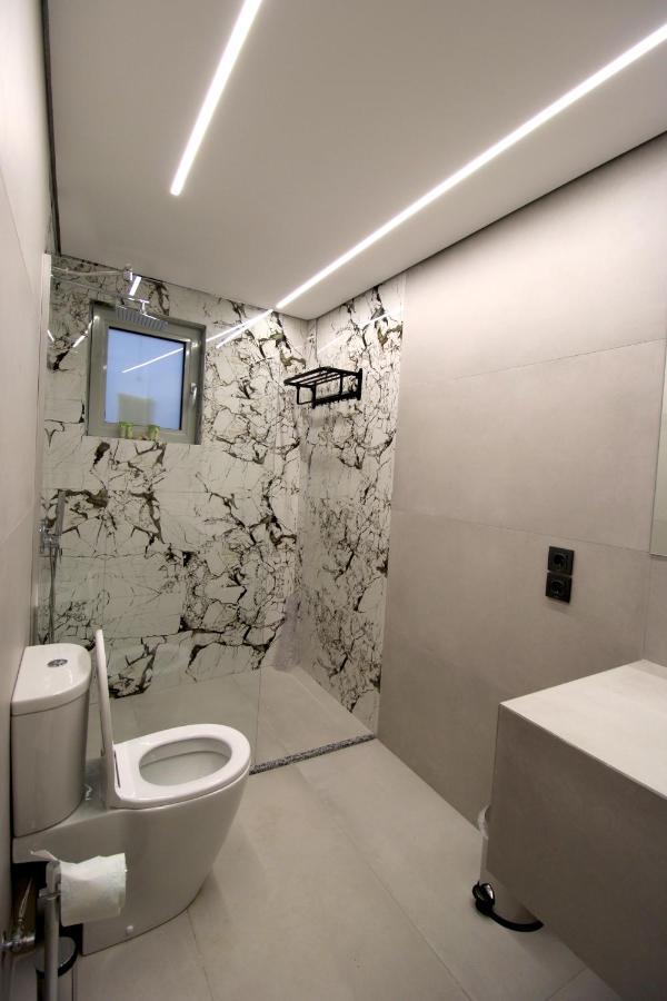 Luxury Villa Jo-An Ksamil Esterno foto