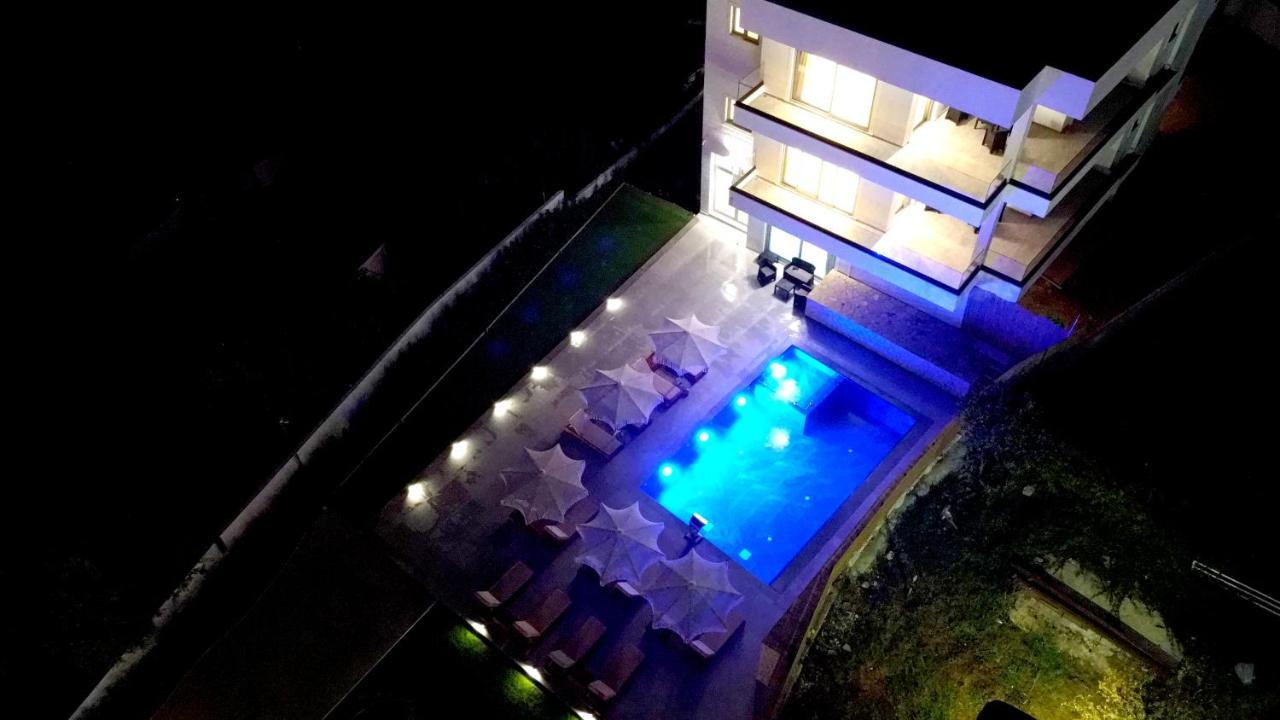 Luxury Villa Jo-An Ksamil Esterno foto